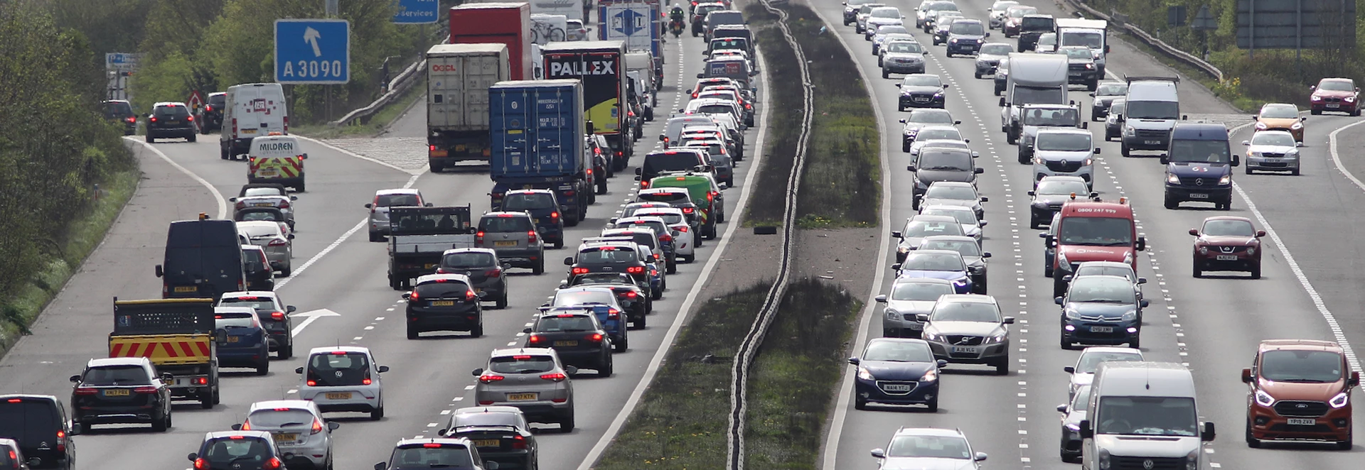 Motorists warned not to travel before this time over Bank Holiday…
